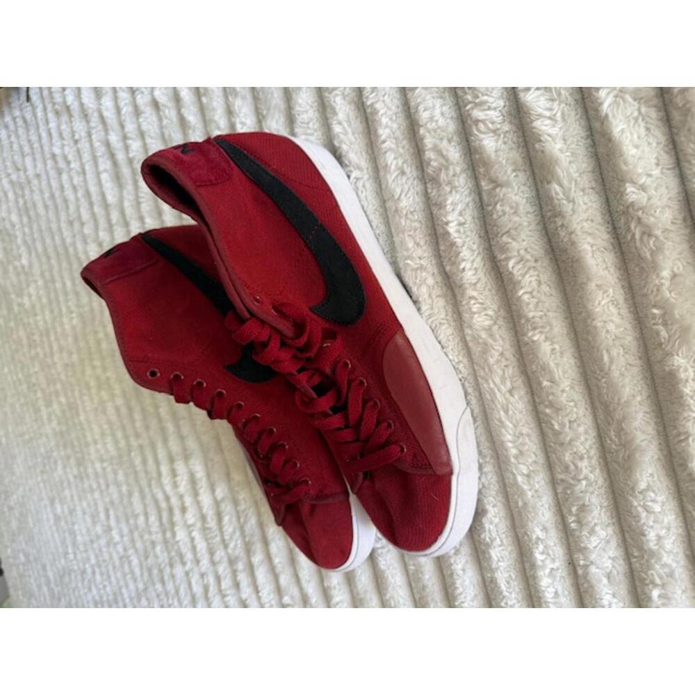 Nike Men's Dark Red High-Top Sneakers with Black Swoosh